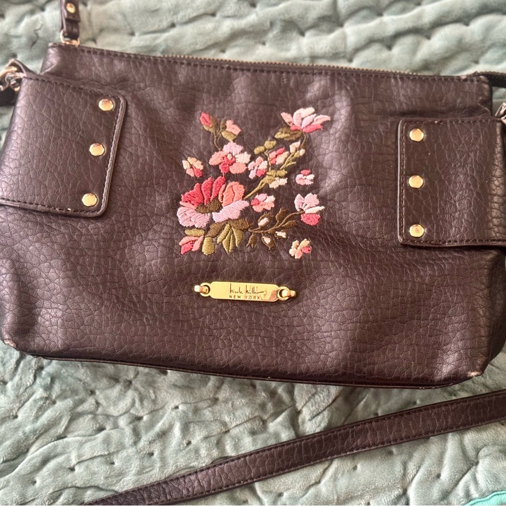 Vintage embroidered Nicole Miller purse!